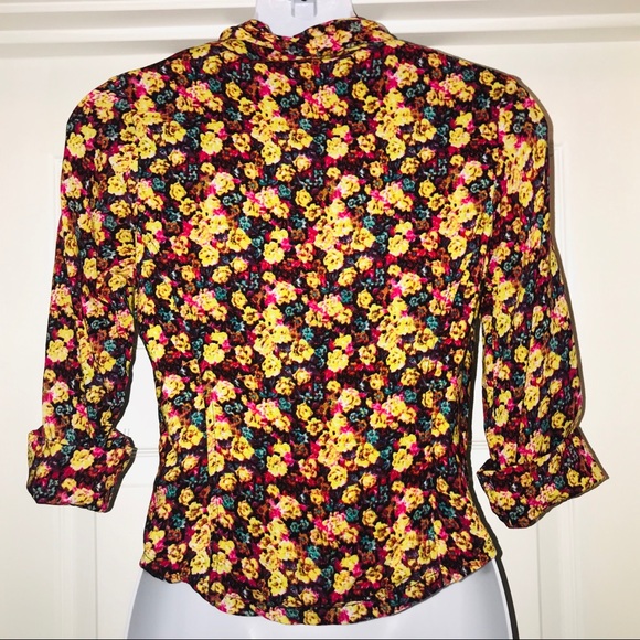 MATERIAL GIRL Fun Floral Shrug- Juniors Small - Picture 5 of 6